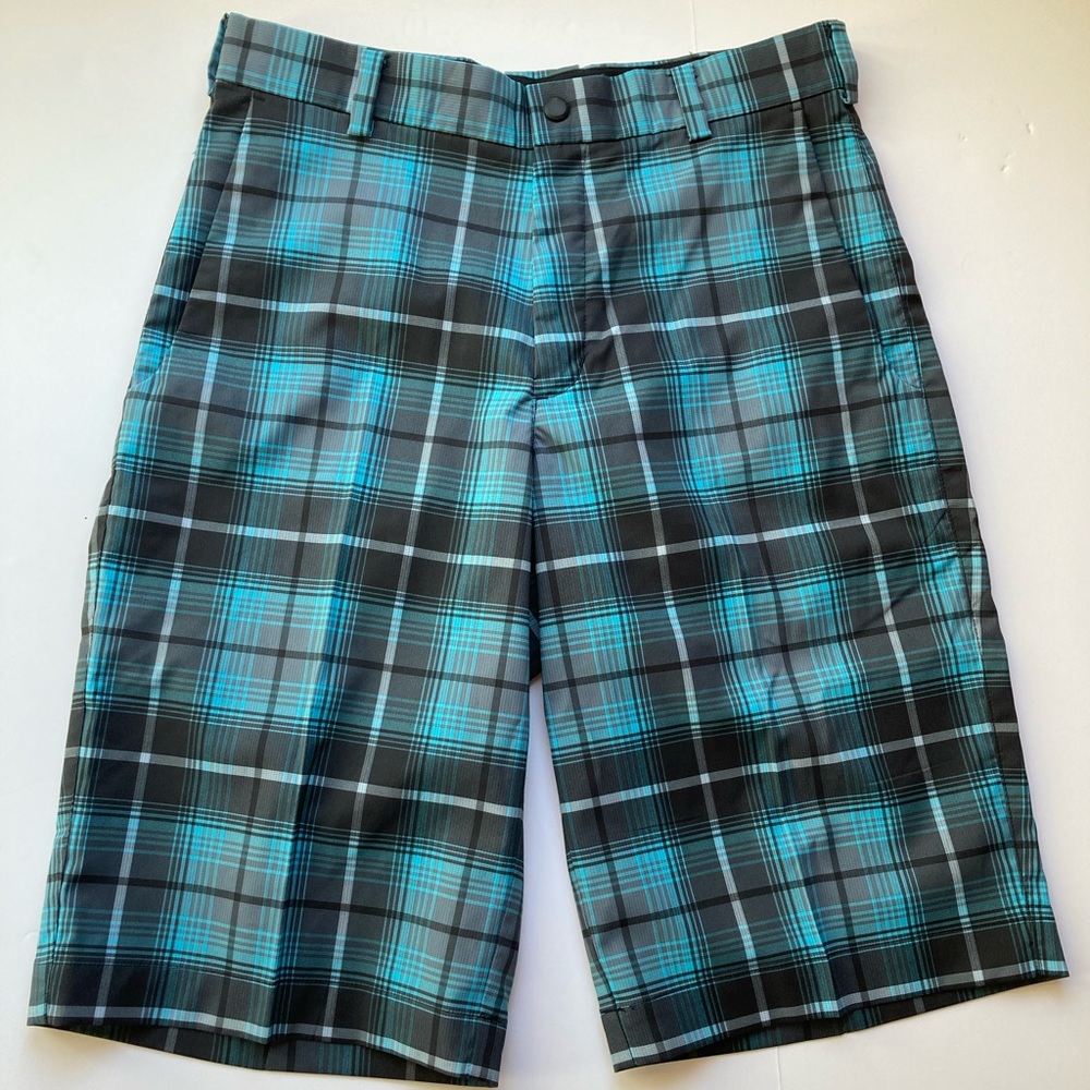 Boys Sz 28 Nike Tour Performance Golf Shorts
